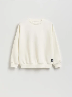 Reserved - Bluza oversize z nadrukiem - złamana biel