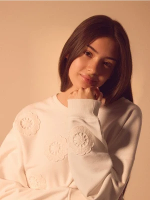 Zdjęcie produktu Reserved - Bluza z haftem - kremowy