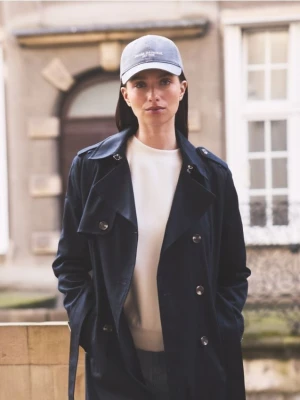 Reserved - Bluza z haftem - złamana biel