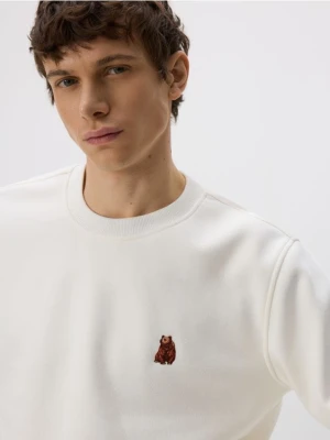 Reserved - Bluza z haftem - złamana biel