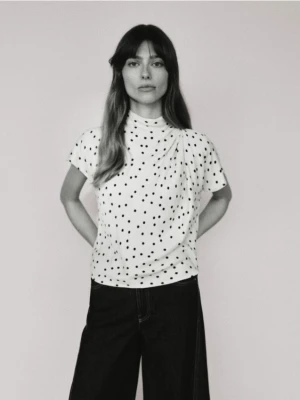 Reserved - Bluzka z dekoltem typu woda - wielobarwny