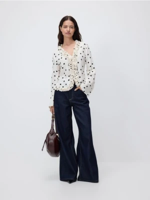 Reserved - Bluzka z dekoracyjną falbaną - złamana biel