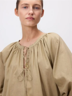 Reserved - Bluzka z dodatkiem lnu - oliwkowy