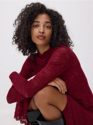 Reserved - Bluzka z haftowanym wzorem - burgundowy