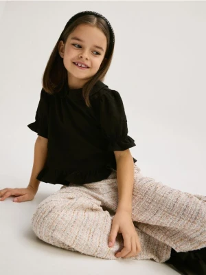 Reserved - Bluzka z haftowanym wzorem - czarny