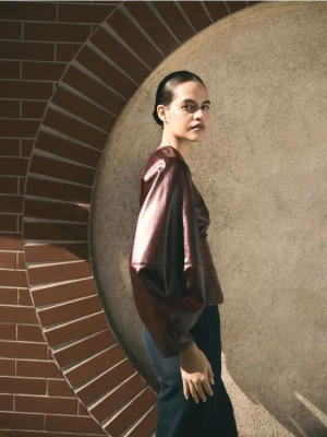 Reserved - Bluzka z imitacji skóry - bordowy