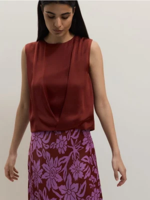 Reserved - Bluzka z kopertowym przodem - karminowy