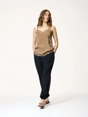 Reserved - Bluzka z modalem - beżowy