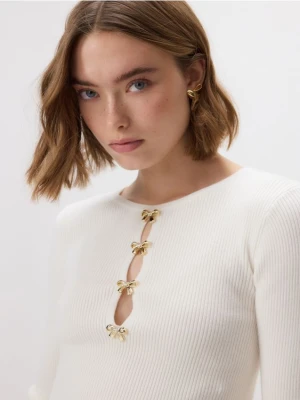 Reserved - Bluzka z ozdobną aplikacją - złamana biel