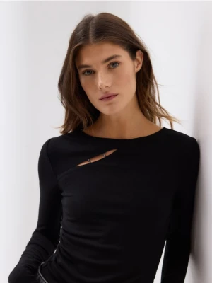 Reserved - Bluzka z ozdobnym detalem - czarny