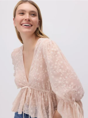 Reserved - Bluzka z ozdobnym haftowaniem - pastelowy róż