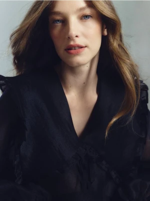 Zdjęcie produktu Reserved - Bluzka z ozdobnym kołnierzem - czarny