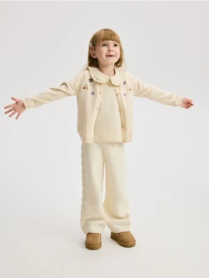 Reserved - Bluzka z ozdobnym kołnierzykiem - beżowy