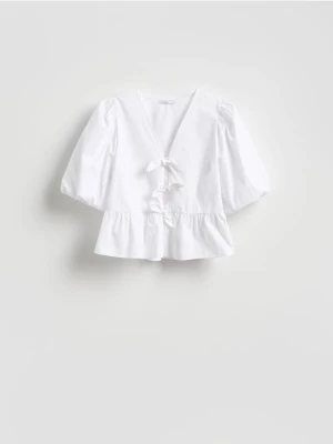 Reserved - Bluzka z ozdobnymi wiązaniami - biały