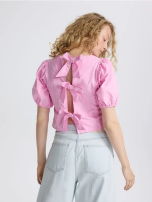 Reserved - Bluzka z wiązaniami na plecach - pastelowy róż