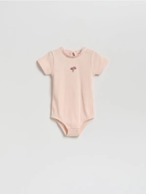 Reserved - Body z krótkim rękawem - beżowy