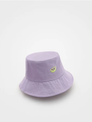 Reserved - Bucket hat z haftem - lawendowy