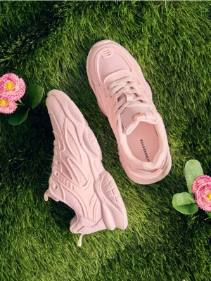 Reserved - Buty sportowe z łączonych materiałów - pastelowy róż