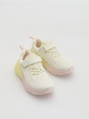Reserved - Buty sportowe - złamana biel
