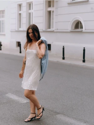 Reserved - Cekinowa sukienka mini - kremowy