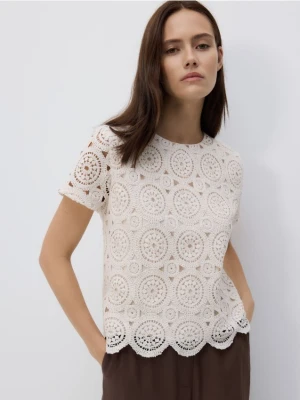 Reserved - Crochetowa bluzka - złamana biel