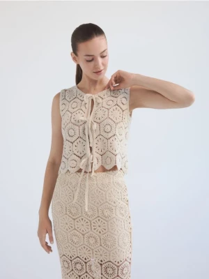 Reserved - Crochetowa kamizelka - kremowy