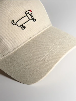 Reserved - Czapka baseball z haftem - beżowy