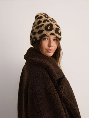 Zdjęcie produktu Reserved - Czapka beanie w panterkę - brązowy