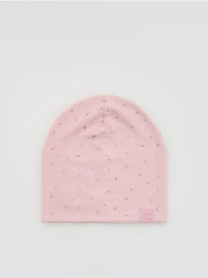 Reserved - Czapka w serca - różowy