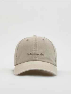 Reserved - Czapka z daszkiem - kremowy