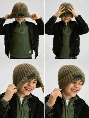 Reserved - Czapka z domieszką wełny - ciemnozielony