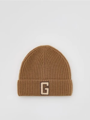 Reserved - Czapka z haftem - beżowy