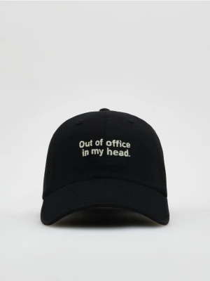 Reserved - Czapka z haftem - czarny