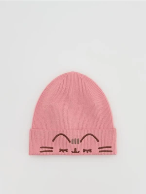 Reserved - Czapka z haftem Pusheen - różowy