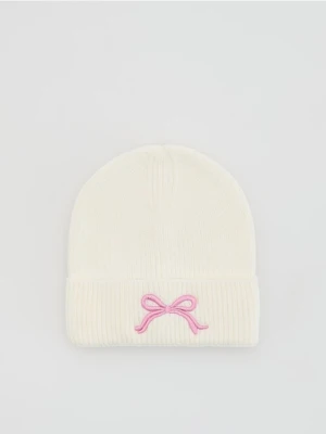Zdjęcie produktu Reserved - Czapka z haftem - złamana biel