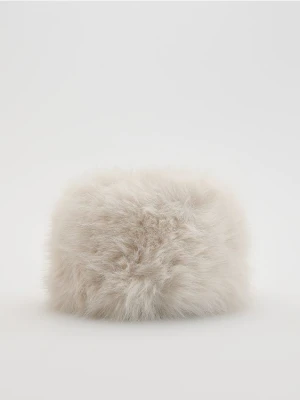Reserved - Czapka ze sztucznego futerka - biały