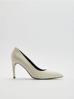 Reserved - Czółenka na szpilce - biały