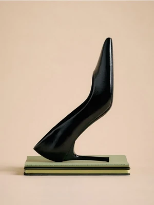 Reserved - Czółenka na szpilce - czarny