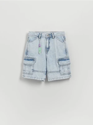Zdjęcie produktu Reserved - Denimowe szorty z brelokiem - niebieski