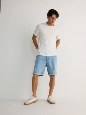 Reserved - Denimowe szorty z przetarciami - niebieski