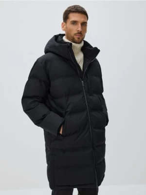 Reserved - Długa pikowana kurtka z kapturem - czarny
