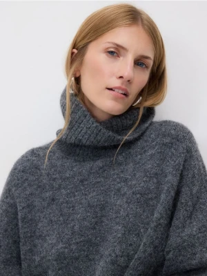 Reserved - Długi sweter z golfem - szary