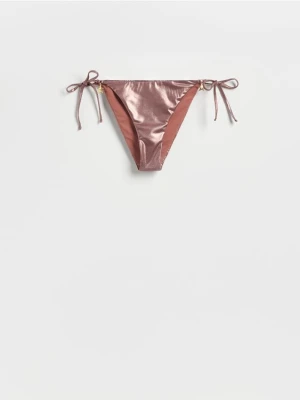 Reserved - Dół od bikini z zawieszkami - złoty