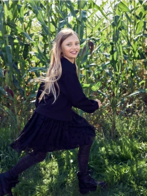 Reserved - Dresowa sukienka z ozdobnym tiulem - czarny