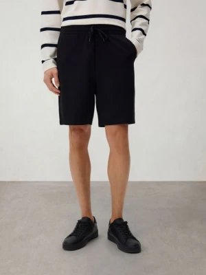 Reserved - Dresowe szorty regular fit - czarny