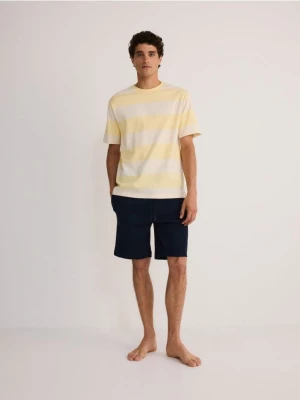 Reserved - Dwuczęściowa piżama w paski - jasnożółty