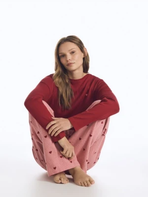 Reserved - Dwuczęściowa piżama w serca - czerwony