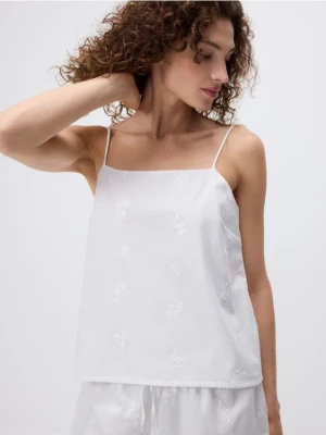 Reserved - Dwuczęściowa piżama z haftem - złamana biel