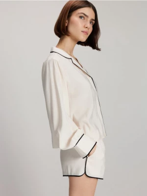 Reserved - Dwuczęściowa piżama z kontrastową lamówką - złamana biel