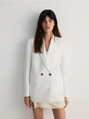 Reserved - Dwurzędowa marynarka oversize - biały